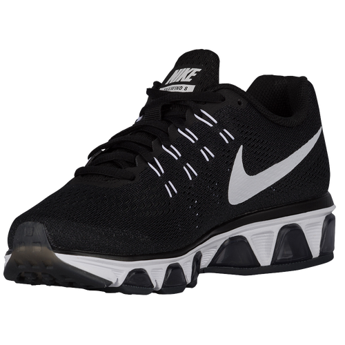 white and black airmaxes